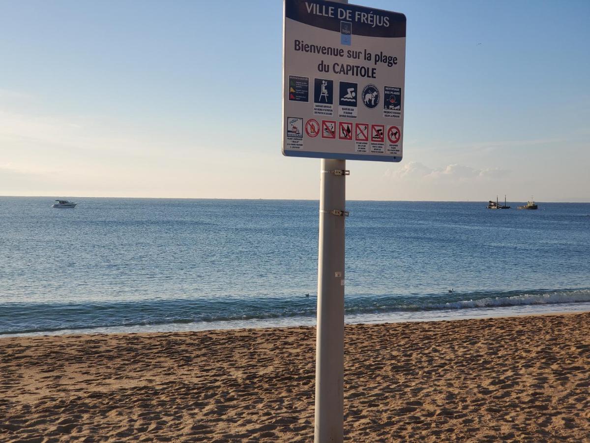 Frejus Plage Le Capitole T2 35M2 Climatise Balcon Exteriör bild